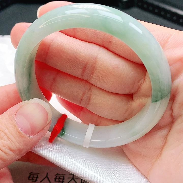 翡翠手镯未镶嵌手镯57
