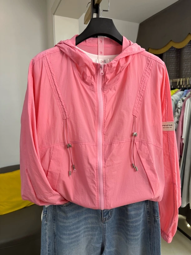 连帽时尚百搭短款防晒衣