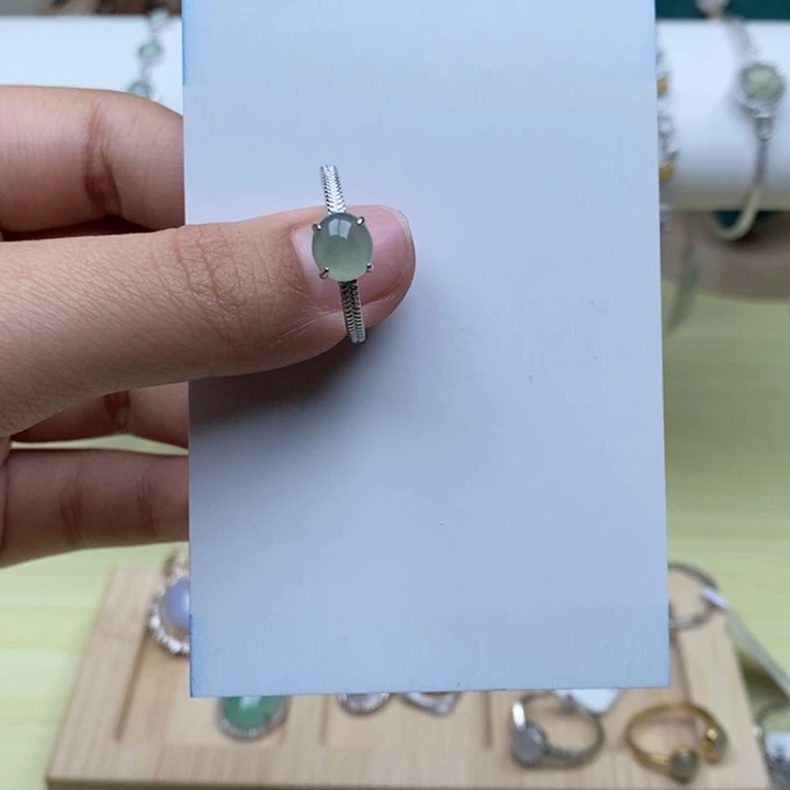 翡翠戒指银S925镶嵌1111
