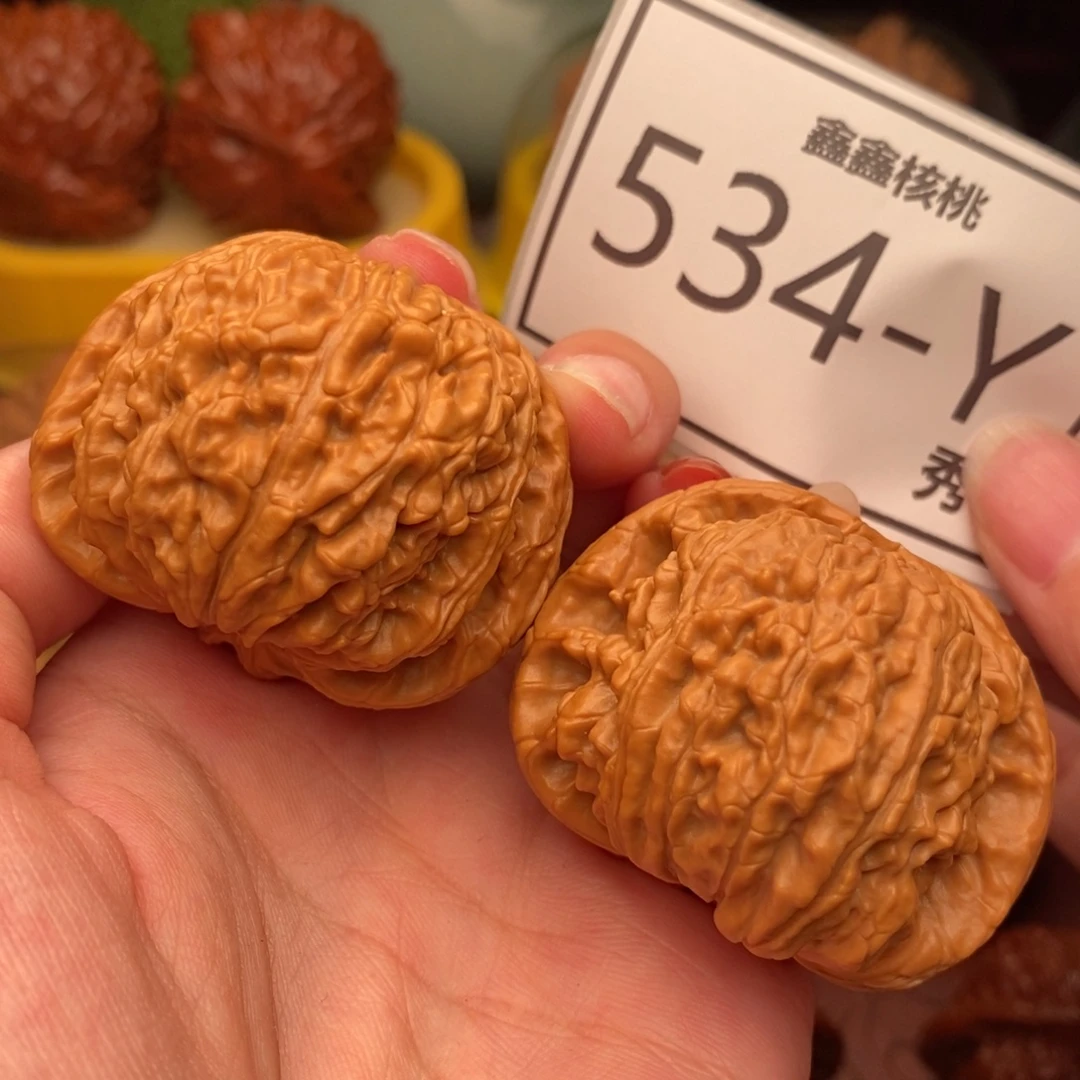 桃核把件白狮44……