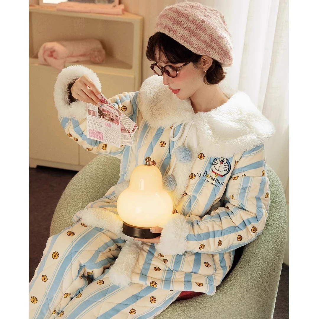 宫蝶【御寒型】哆啦A梦睡衣女加厚海岛绒夹棉卡通可爱家居服套装