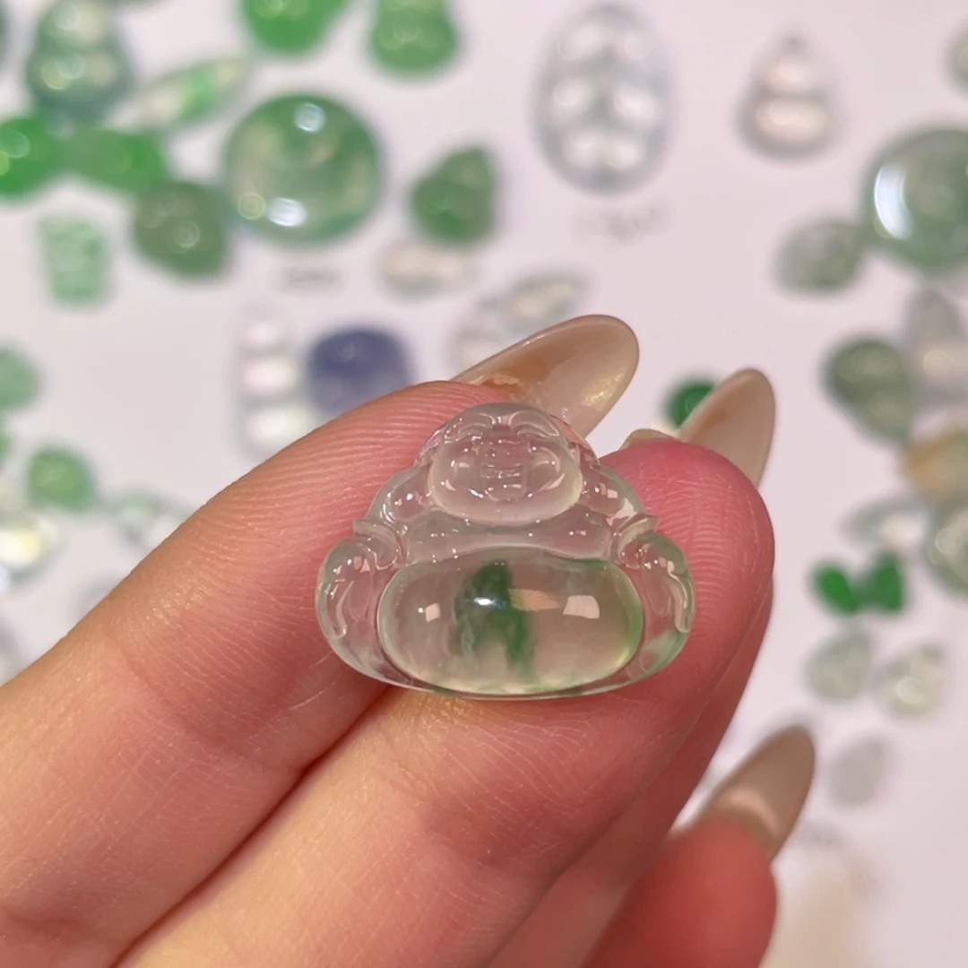 翡翠未镶嵌颈饰裸石