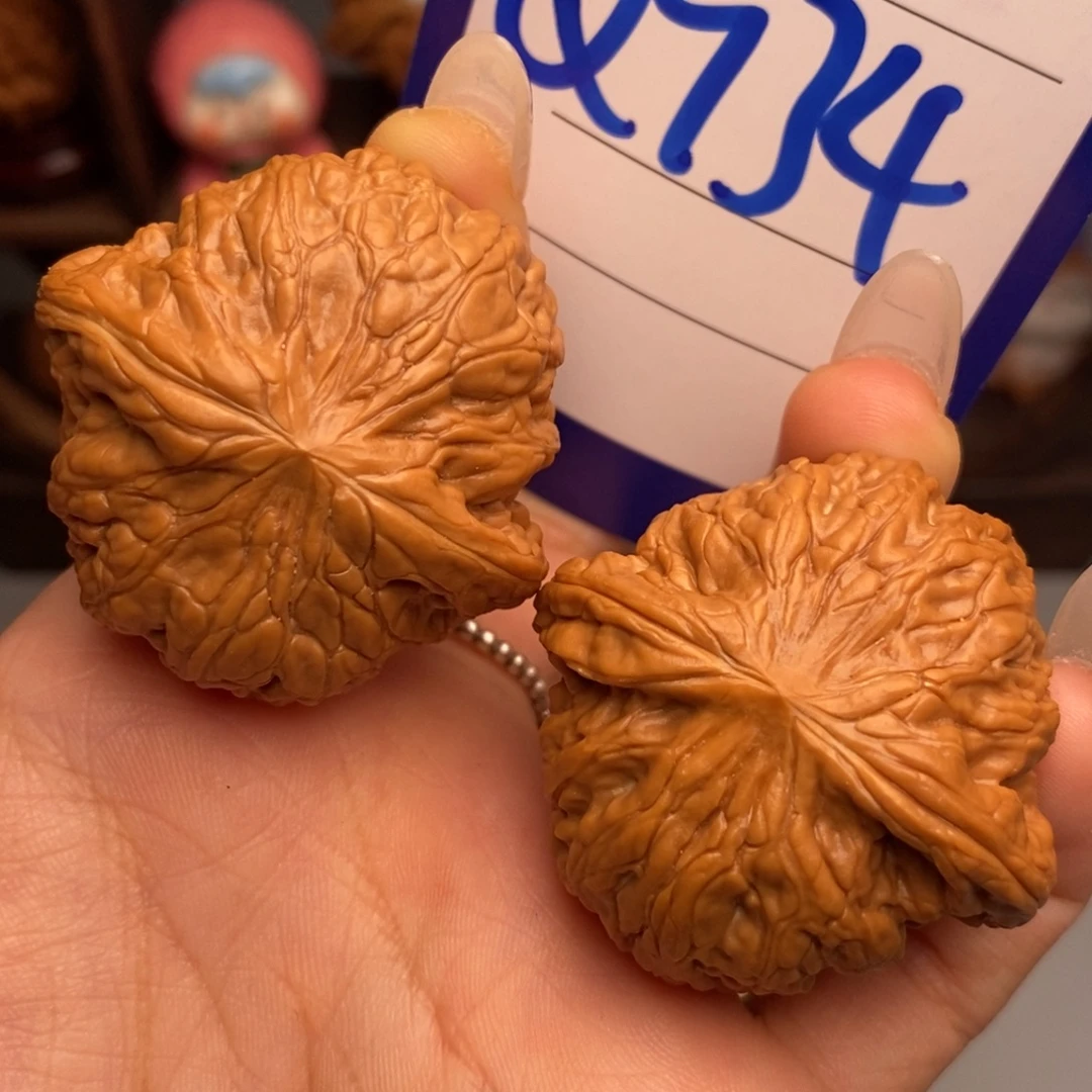 文玩核桃吊坠铁锤妹妹40