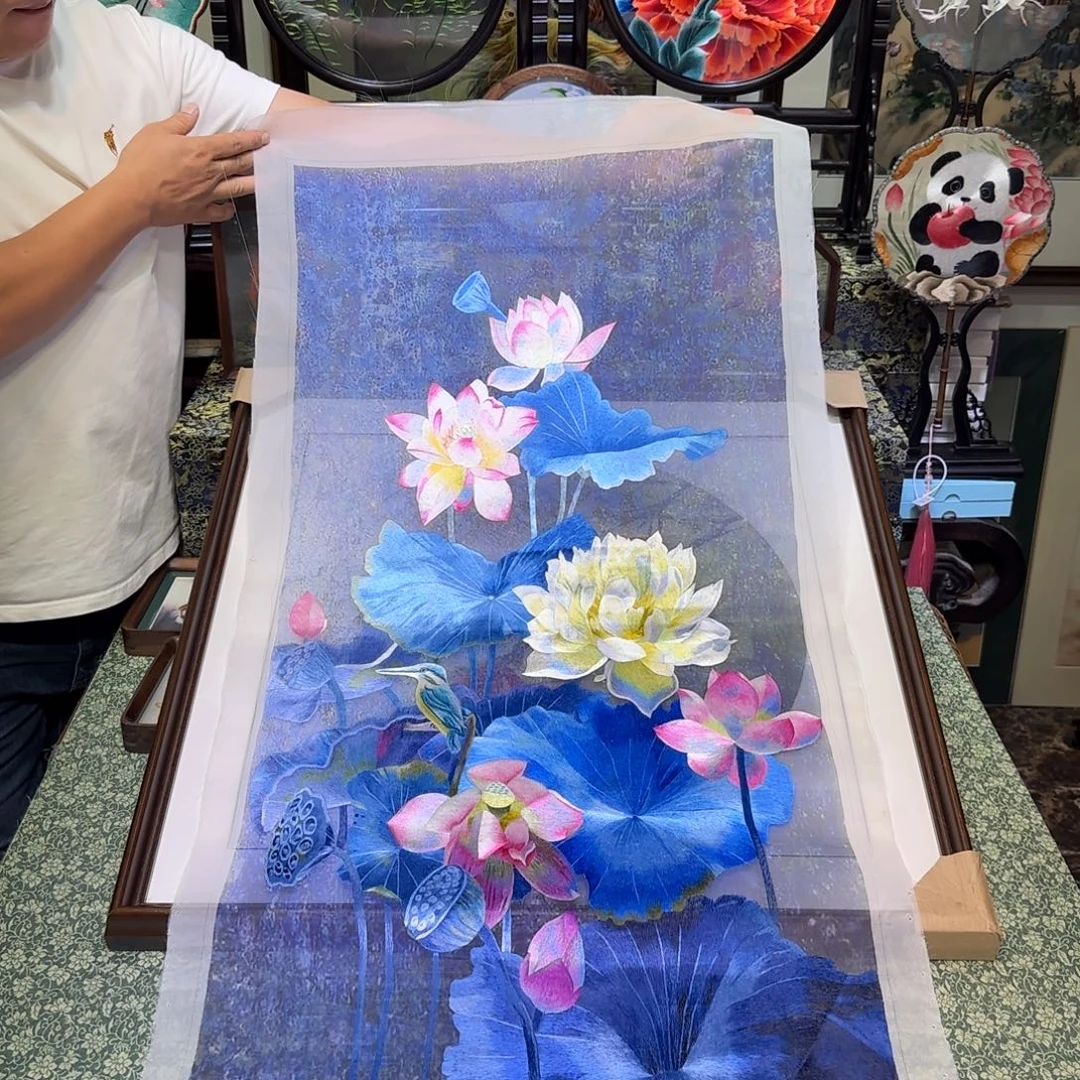 刺绣刺绣工艺精湛独特设计新颖时尚