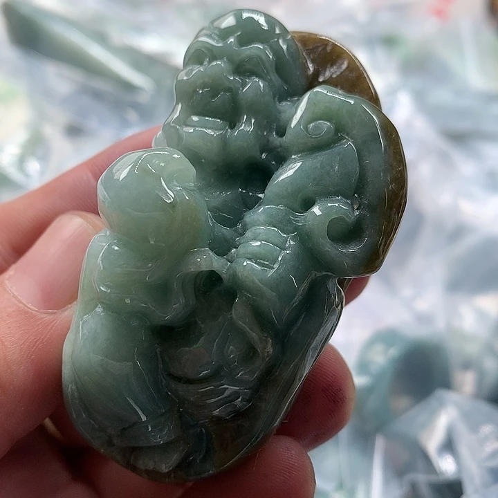 翡翠未镶嵌颈饰保真天然a货翡翠