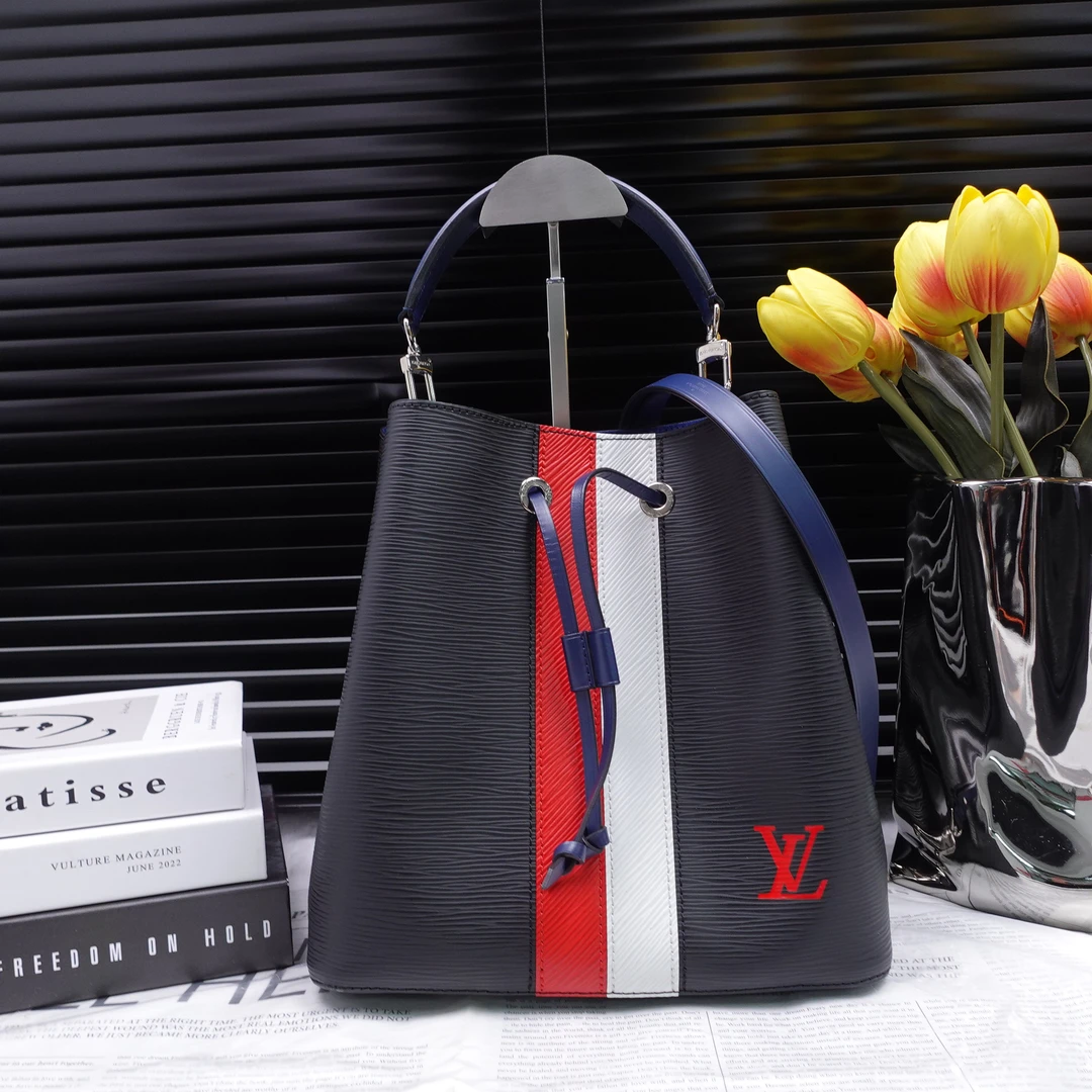 95新 LouisVuitton/路易威登 单肩包/T20322865