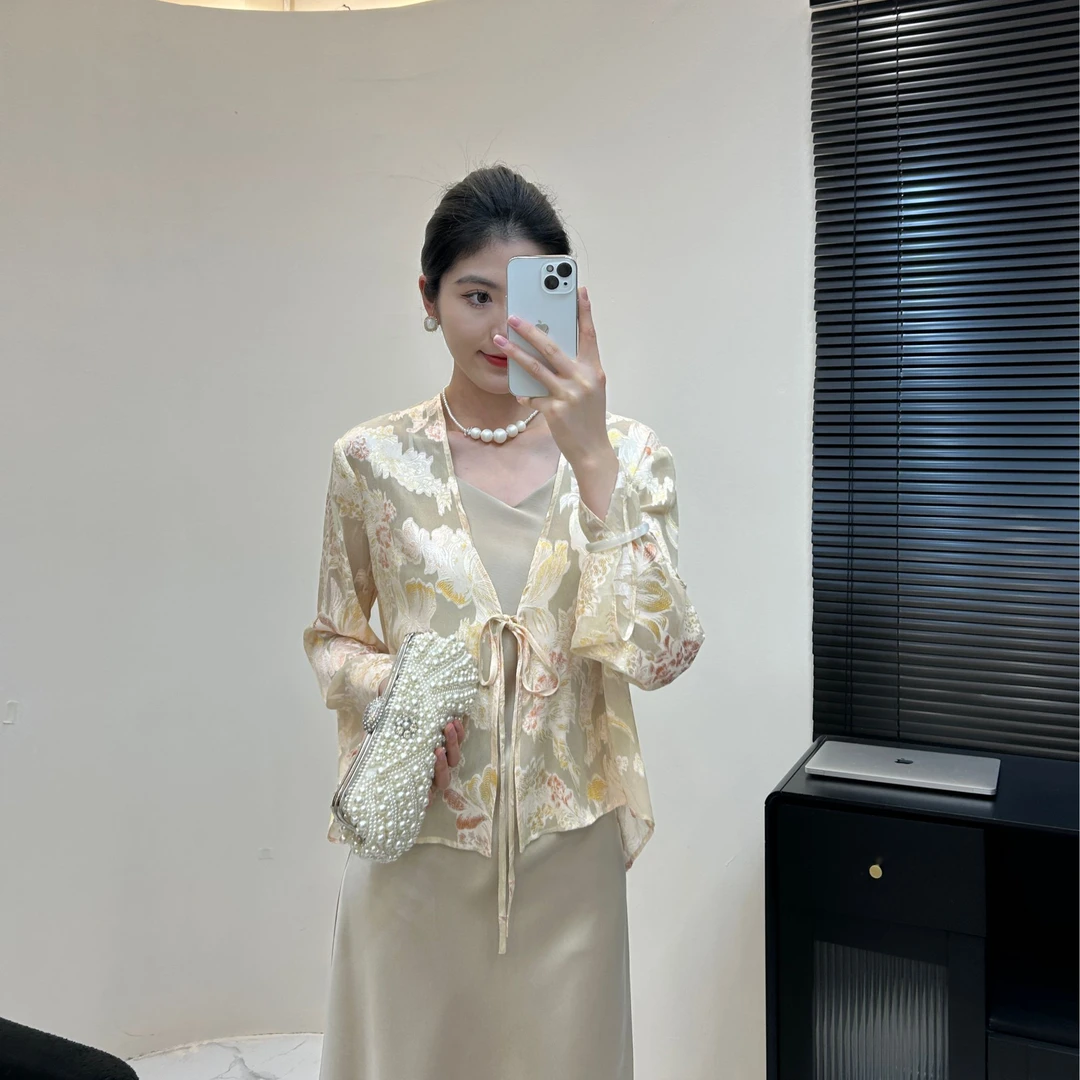 大宝姐【梦之花】夏季新中式国风V领烧花百搭高级气质防晒短上衣