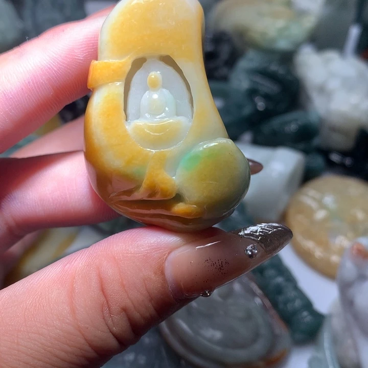 翡翠未镶嵌颈饰保真天然A货翡翠