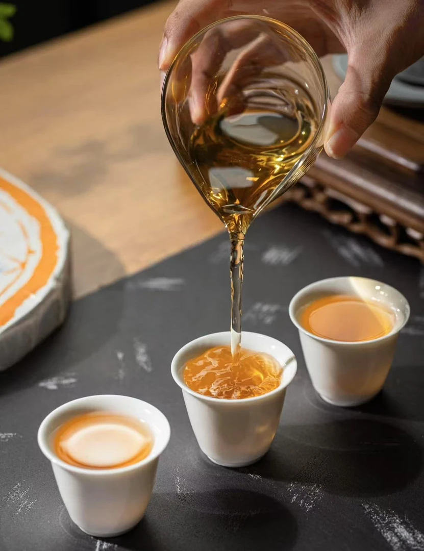 2024年 白玉玲珑 白茶 357克/片 （牡丹王）