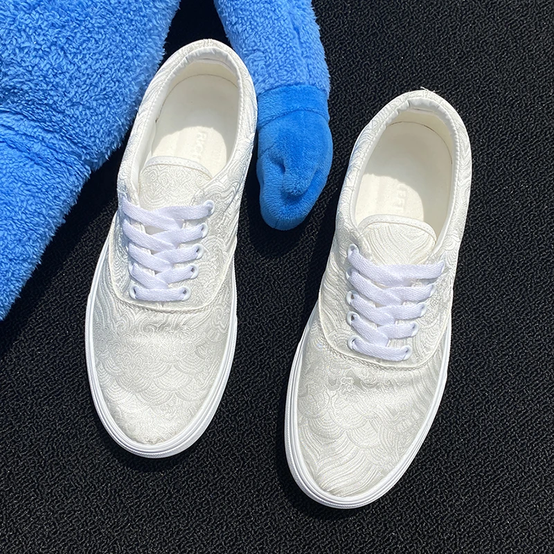 透气板鞋白色夏季百搭潮鞋2025爆款小白鞋男鞋大码男式鞋子轻奢鞋