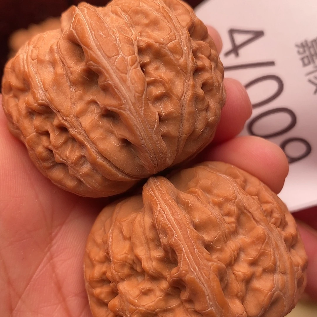 文玩核桃把件42元宝