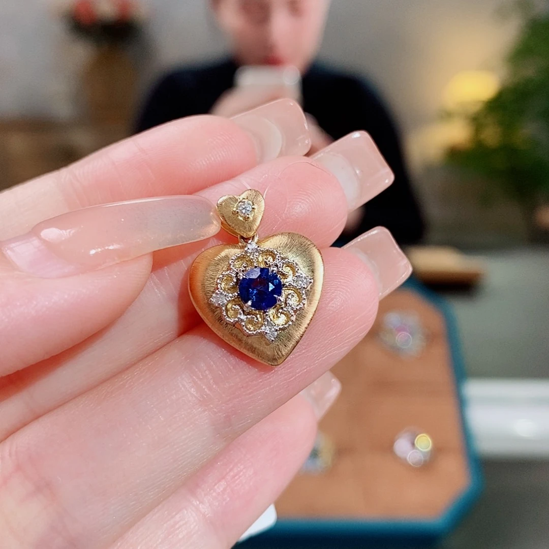 蓝宝石颈饰18K金镶嵌0.46ct