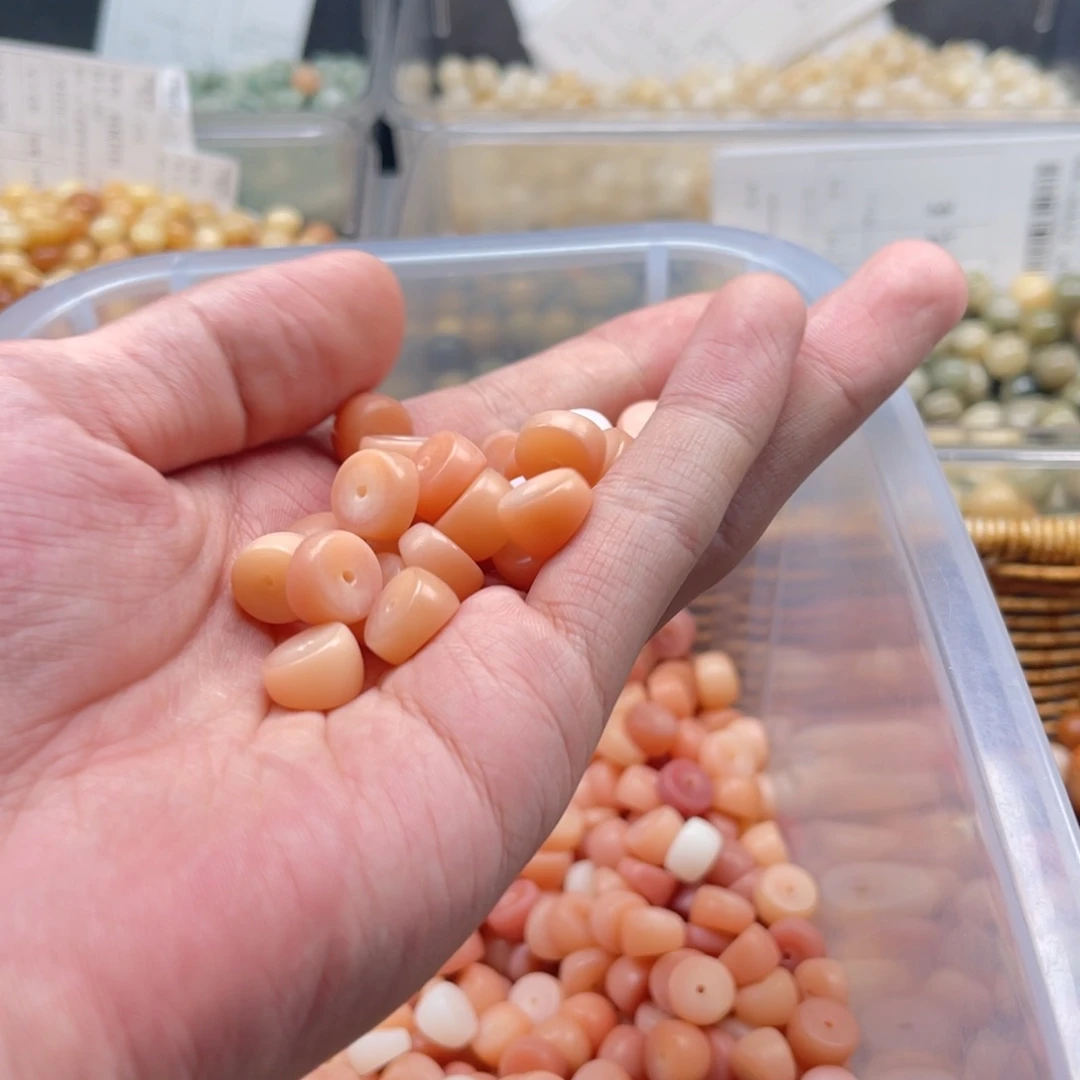 吊坠白玉菩提z12/110颗微瑕粉玉大肠+1瑕芽果