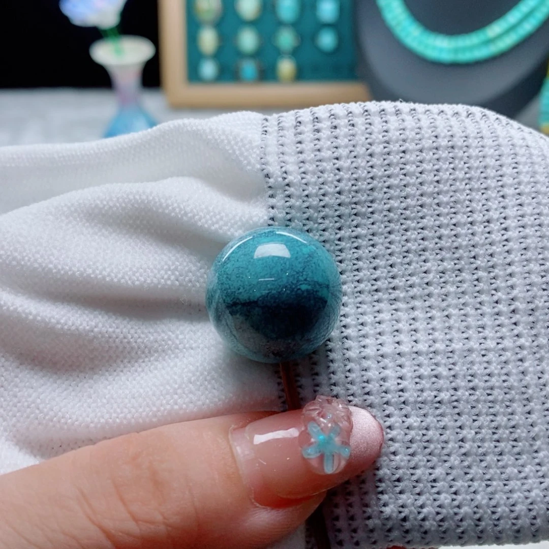 行***城未镶嵌绿松石珠宝奇石