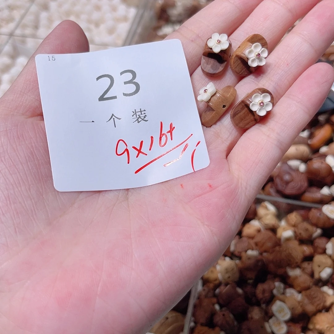 水晶未镶嵌珠宝半成品23 。