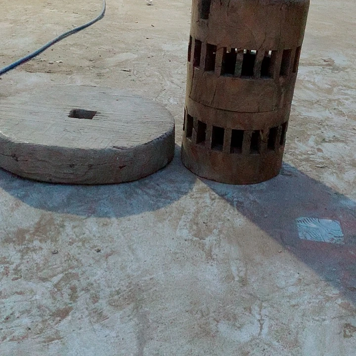 蠡***缘香榧木风化圆板车轴