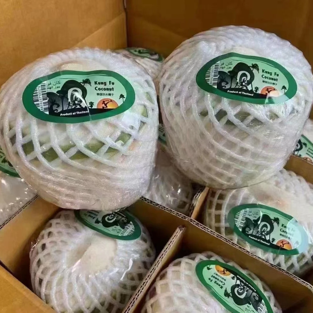 【鲜果颂】泰国功夫椰青口感更鲜，椰肉更厚，椰汁椰香味浓郁，一个2.5斤