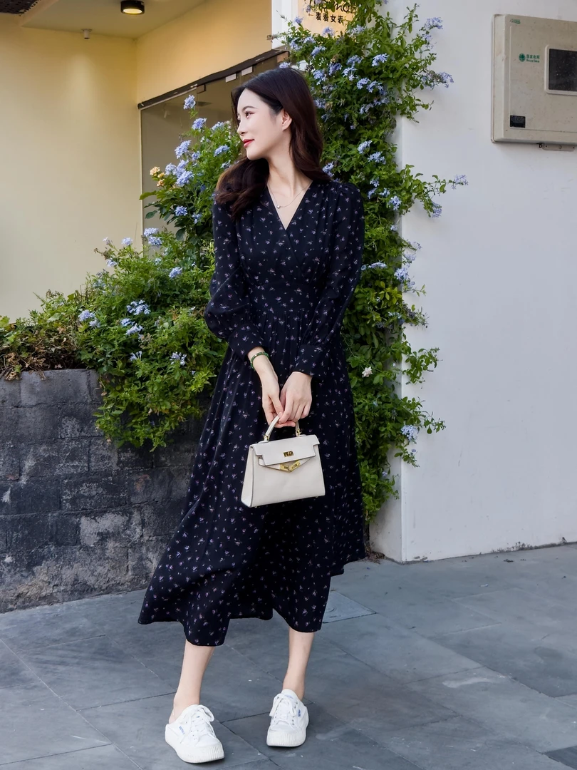 【甜甜花语】2025秋季新款碎花法式时尚气质显瘦高级感长袖连衣裙