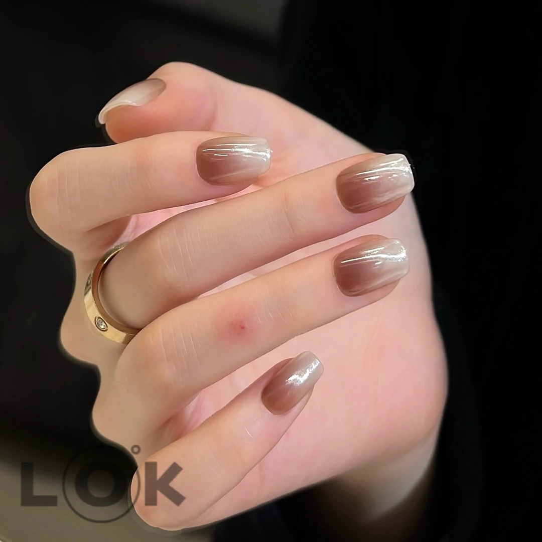 洛克奈儿『椰青美式』镜面咖色渐变 纯手工穿戴甲简约显白ins穿戴式