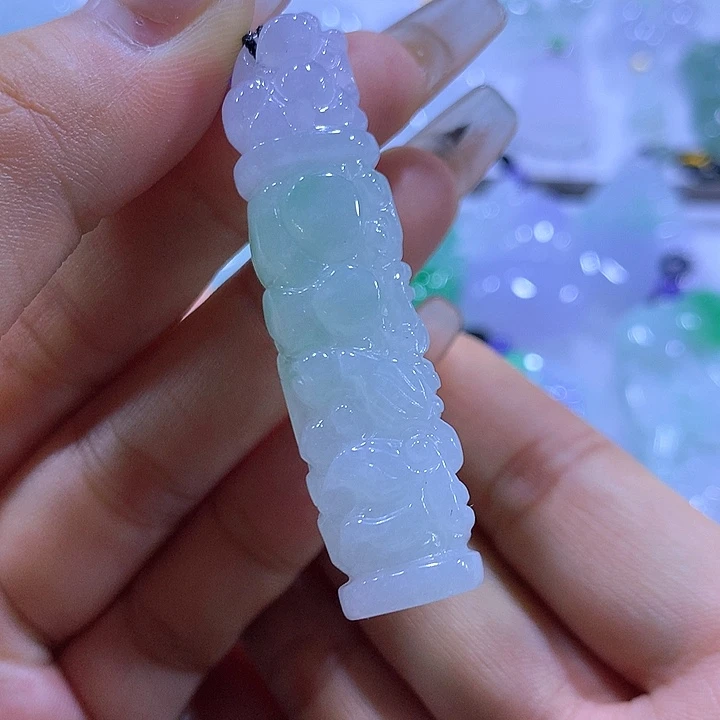 颈饰未镶嵌翡翠天然翡翠A货吊坠