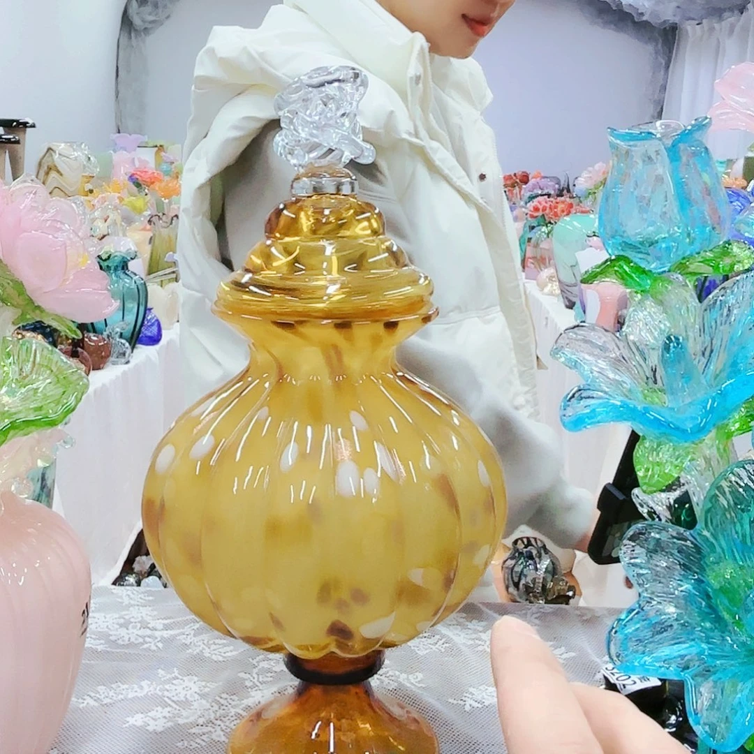 王***顺福利不退不换琉璃艺术品