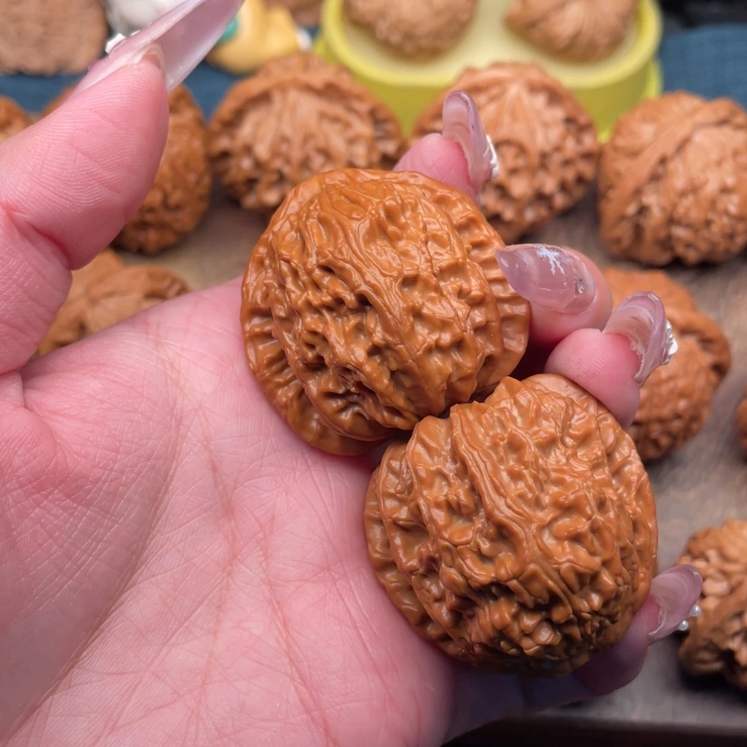 把件文玩核桃全品精配老树白狮子40