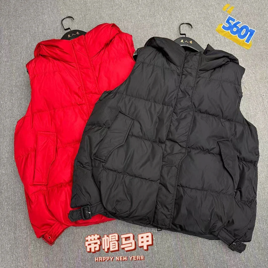 宜语析冬季新款女装羽绒服休闲保暖厚款女士羽绒带帽马甲外套5601