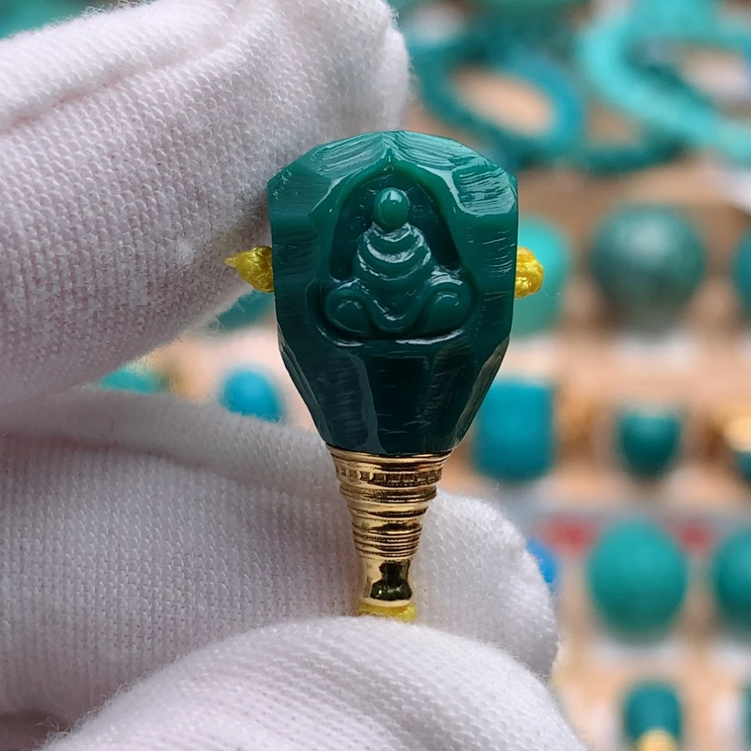 18K金镶嵌绿松石珠宝奇石