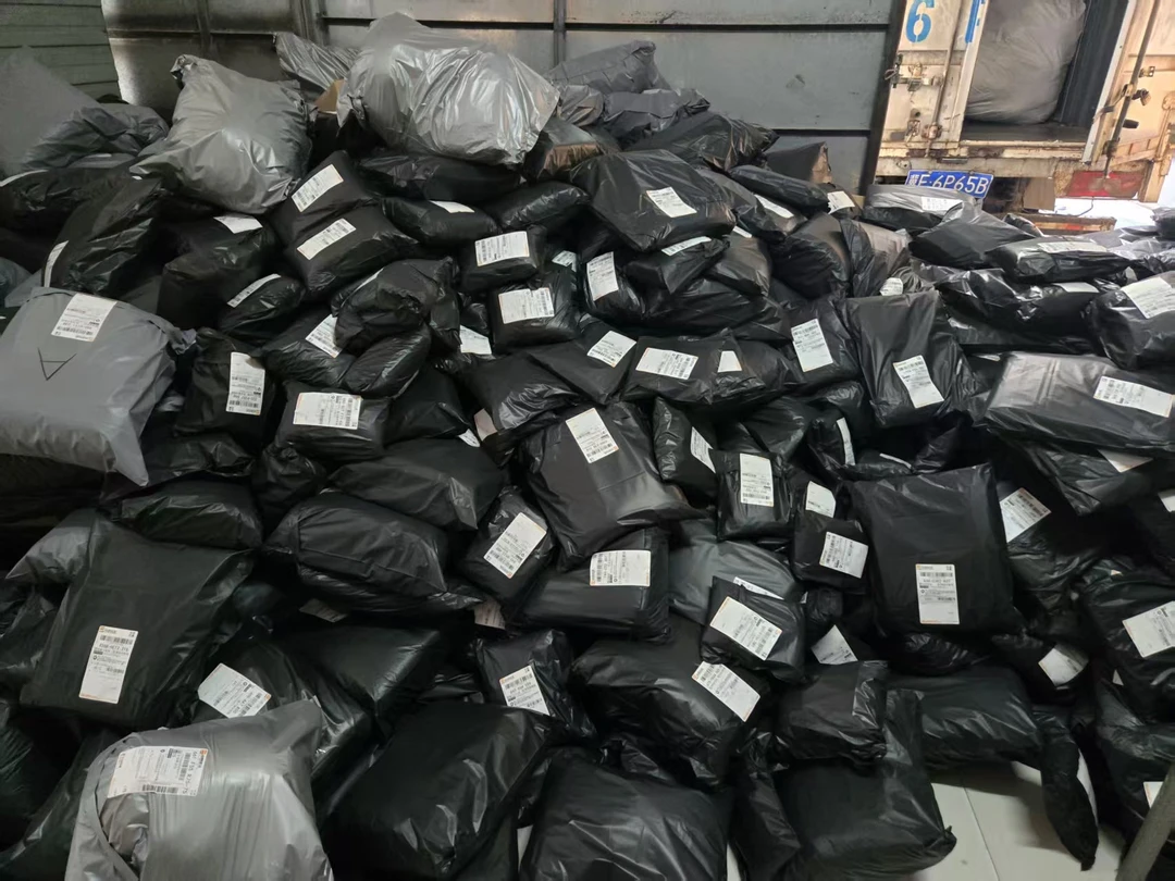 三层纱布大狼狗多功能靠垫抱枕可当床头靠垫睡觉使用