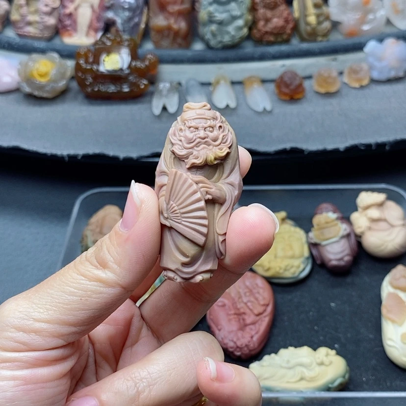 【闪购商品】定制石英质玉吊坠未镶嵌