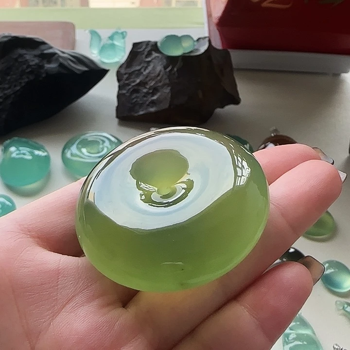 岫玉未镶嵌吊坠(不含链)