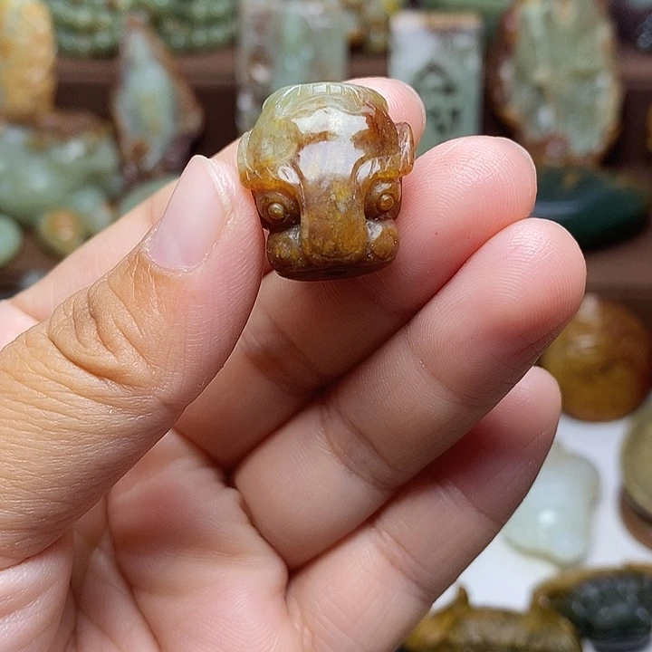 岫岩河磨玉（透闪石质玉）未镶嵌颈饰