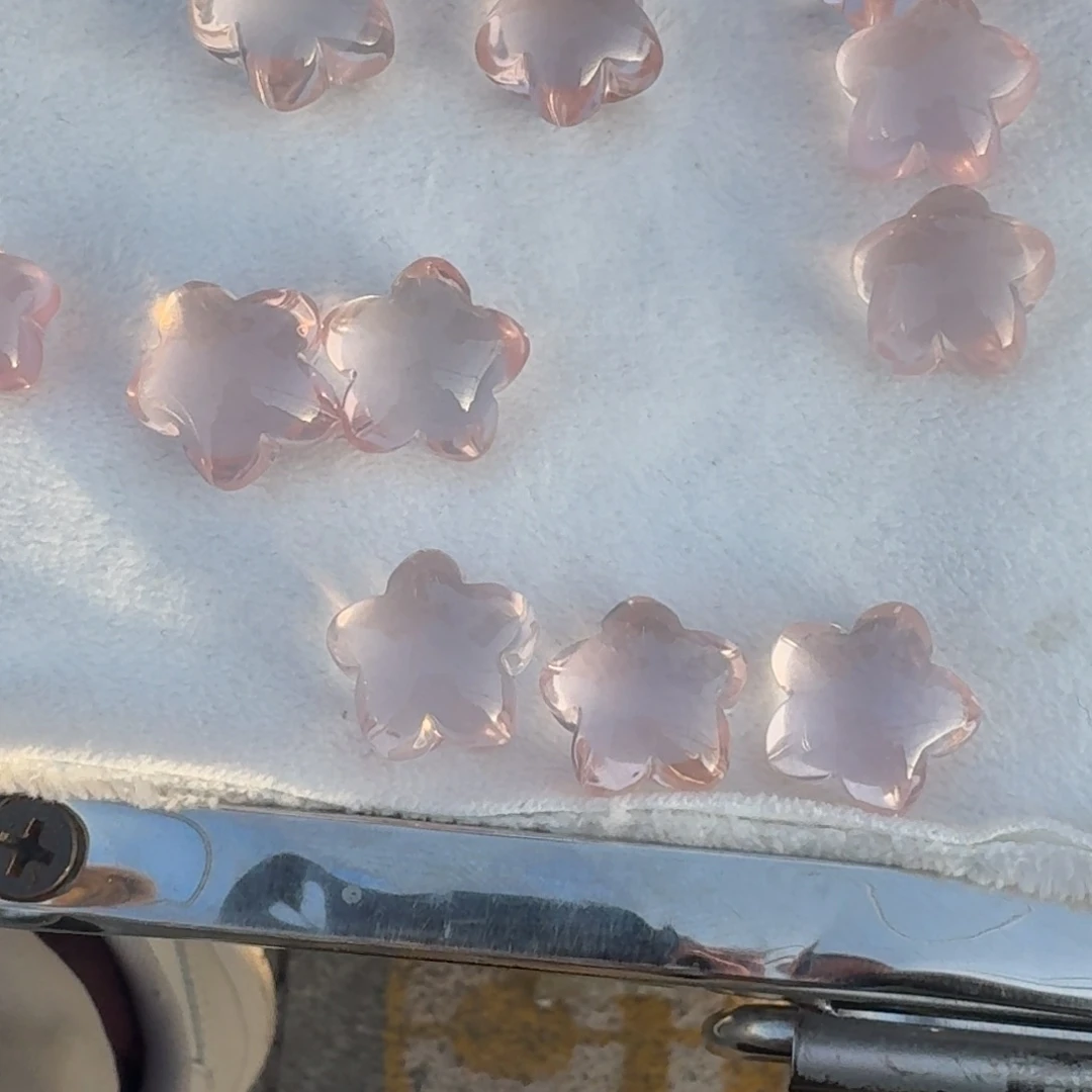 满***斯颈饰未镶嵌水晶吊坠