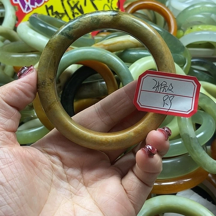 蛇纹石玉手镯未镶嵌雅*