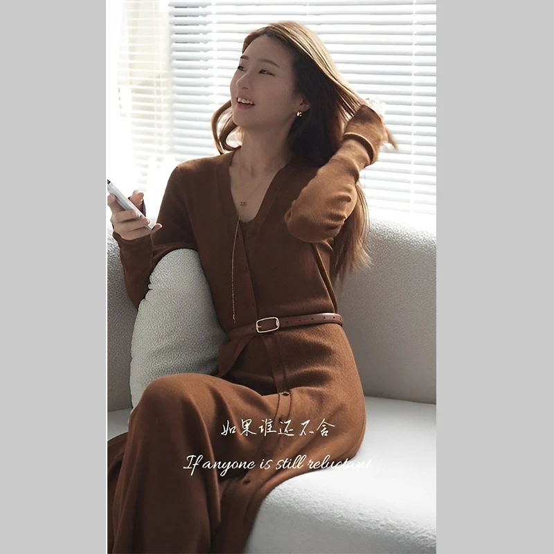 秋季新款干练气质女装套装茶系穿搭一整套棕色针织衫连衣裙两件套