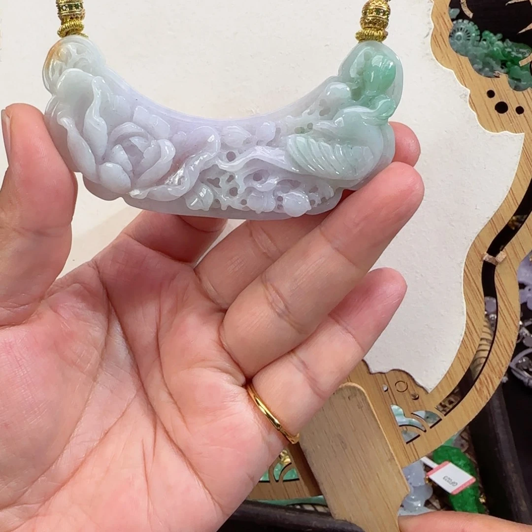 翡翠颈饰未镶嵌仿古