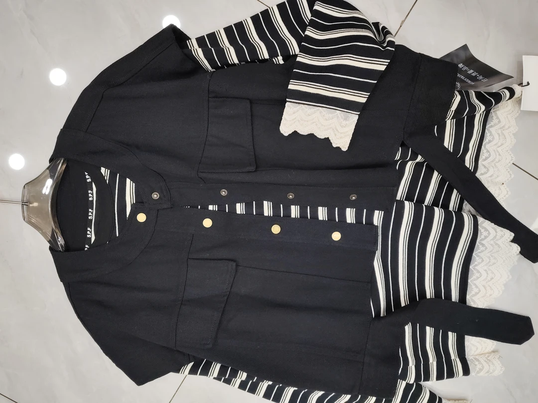 轻熟风运动休闲休闲风时尚套装拼接短袖时尚条纹