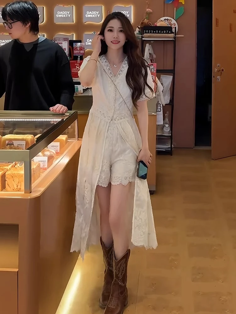 【须臾浪漫】法式气质高级感连衣裙减龄甜美温柔风高腰短裤两件套装