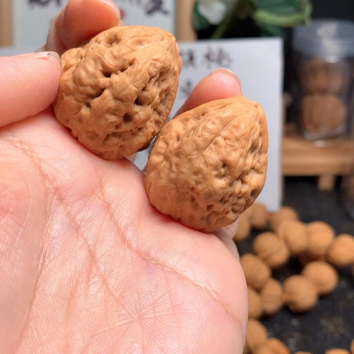 文玩核桃吊坠箭头蛙35尺寸