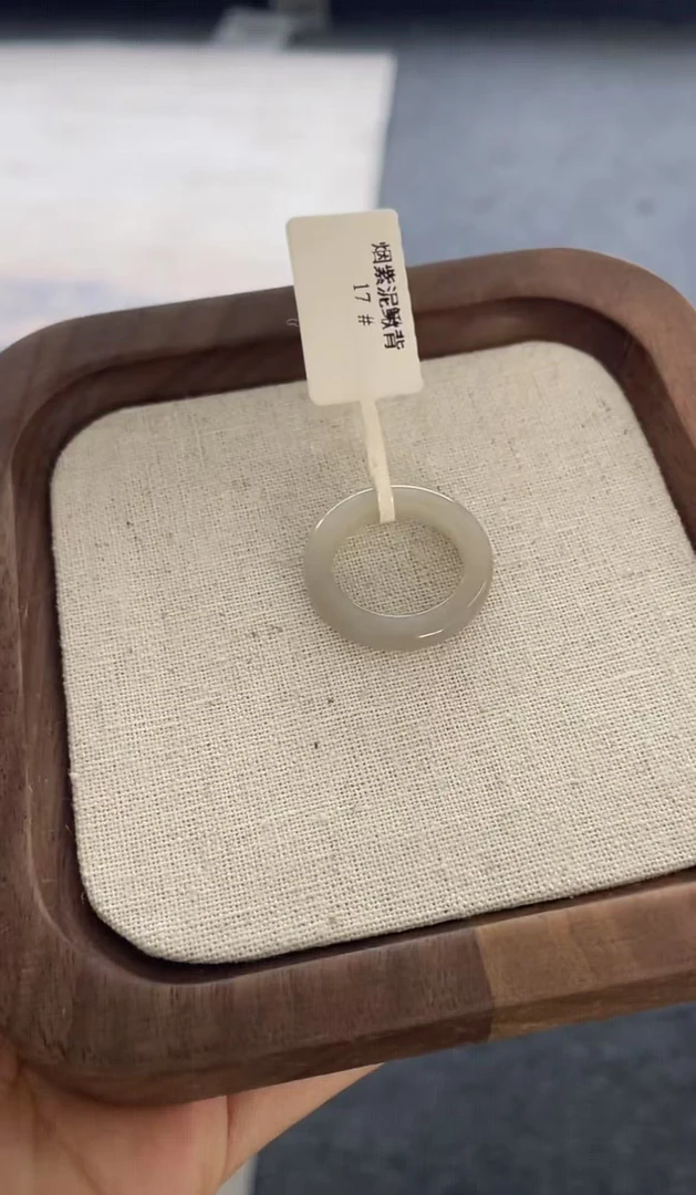 芷间和田玉 和田玉戒指 碧玉泥鳅背11码