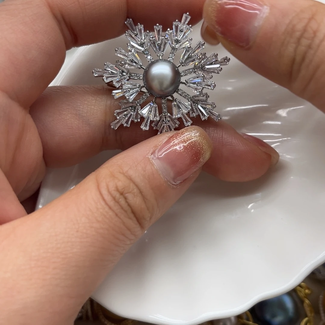 胸饰合金海水珍珠