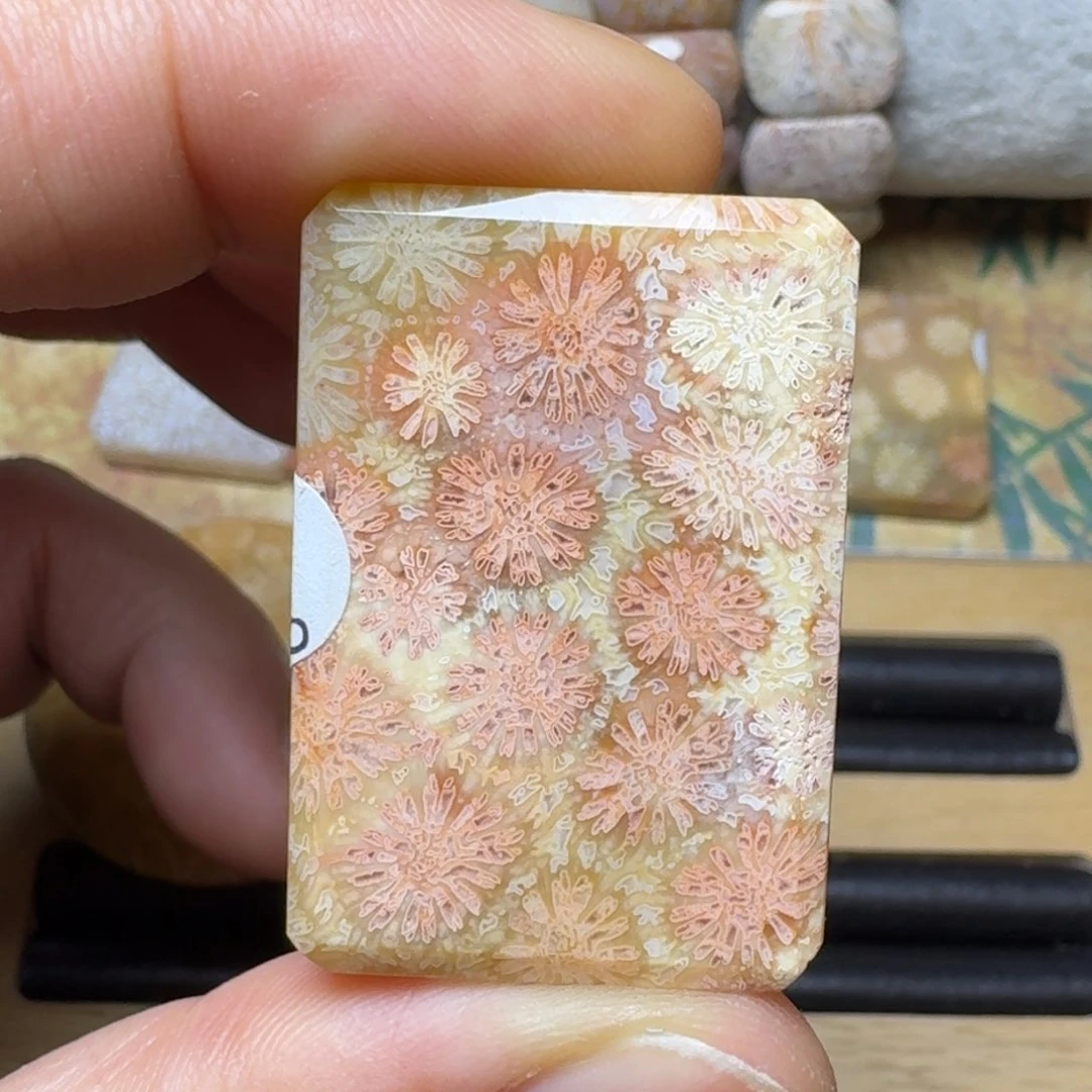 硅化玉大花一半皮花一半糖 花个性时尚未镶嵌