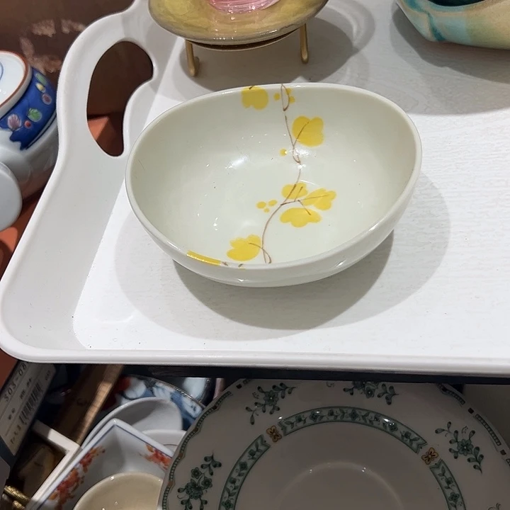 洛***洛瓷元宝造型小料碗一个超可爱