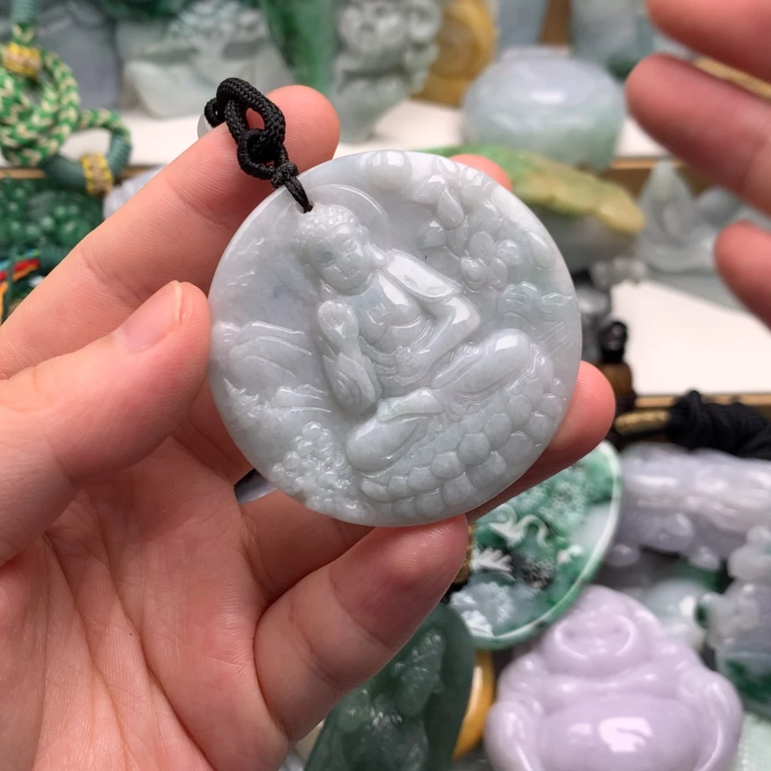 吊坠(不含链)未镶嵌翡翠