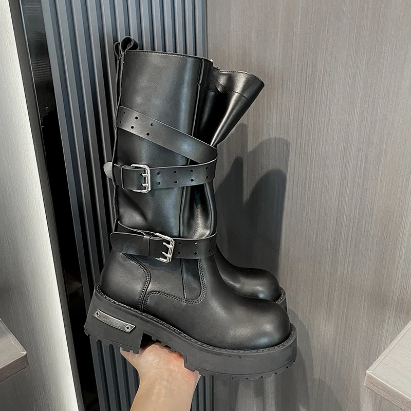 防脏女靴厚底秋冬皮带扣中筒马丁靴厚底黑色烟筒靴