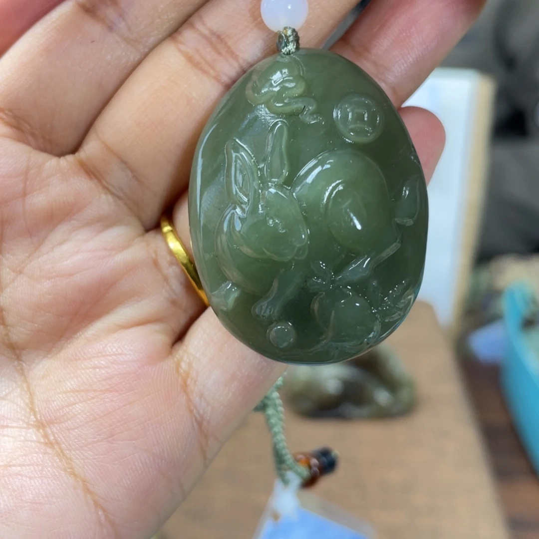 和田玉未镶嵌颈饰