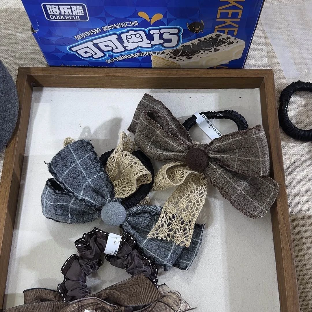 皮质铁合金夹子118