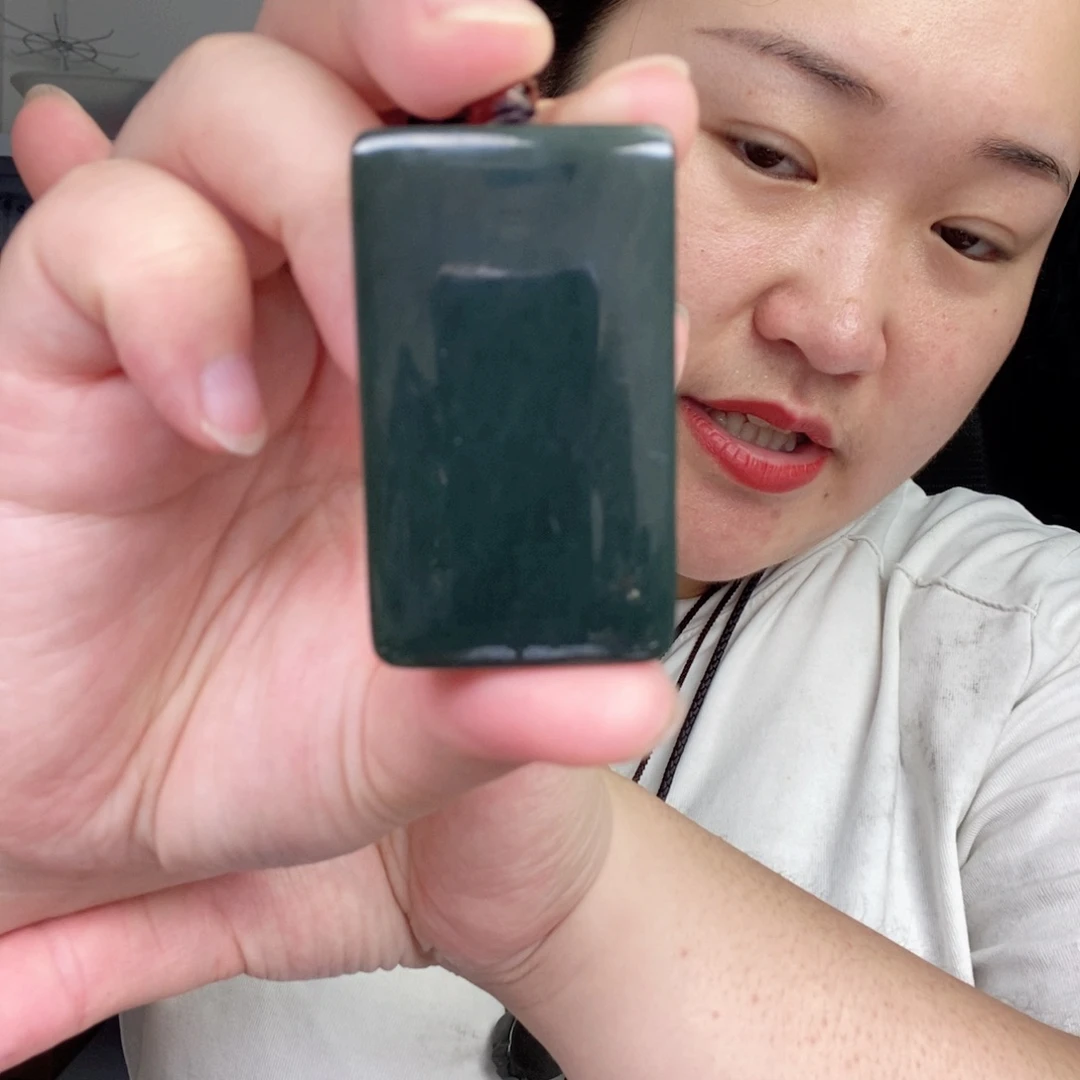 潘***h未镶嵌和田玉挂件满天星