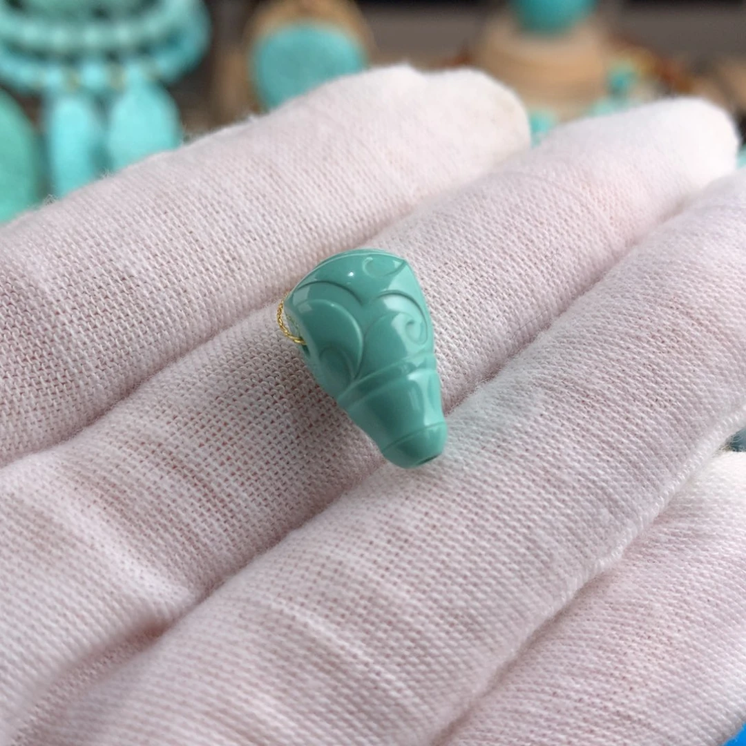 绿松石未镶嵌三通卡9.5