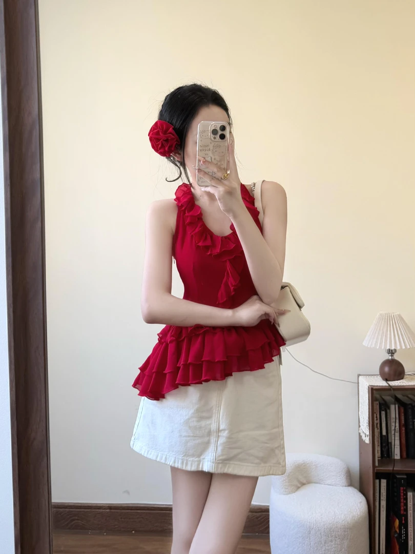 2025夏季新款法式气质套装红色挂脖设计感上衣高腰半身裙两件套女